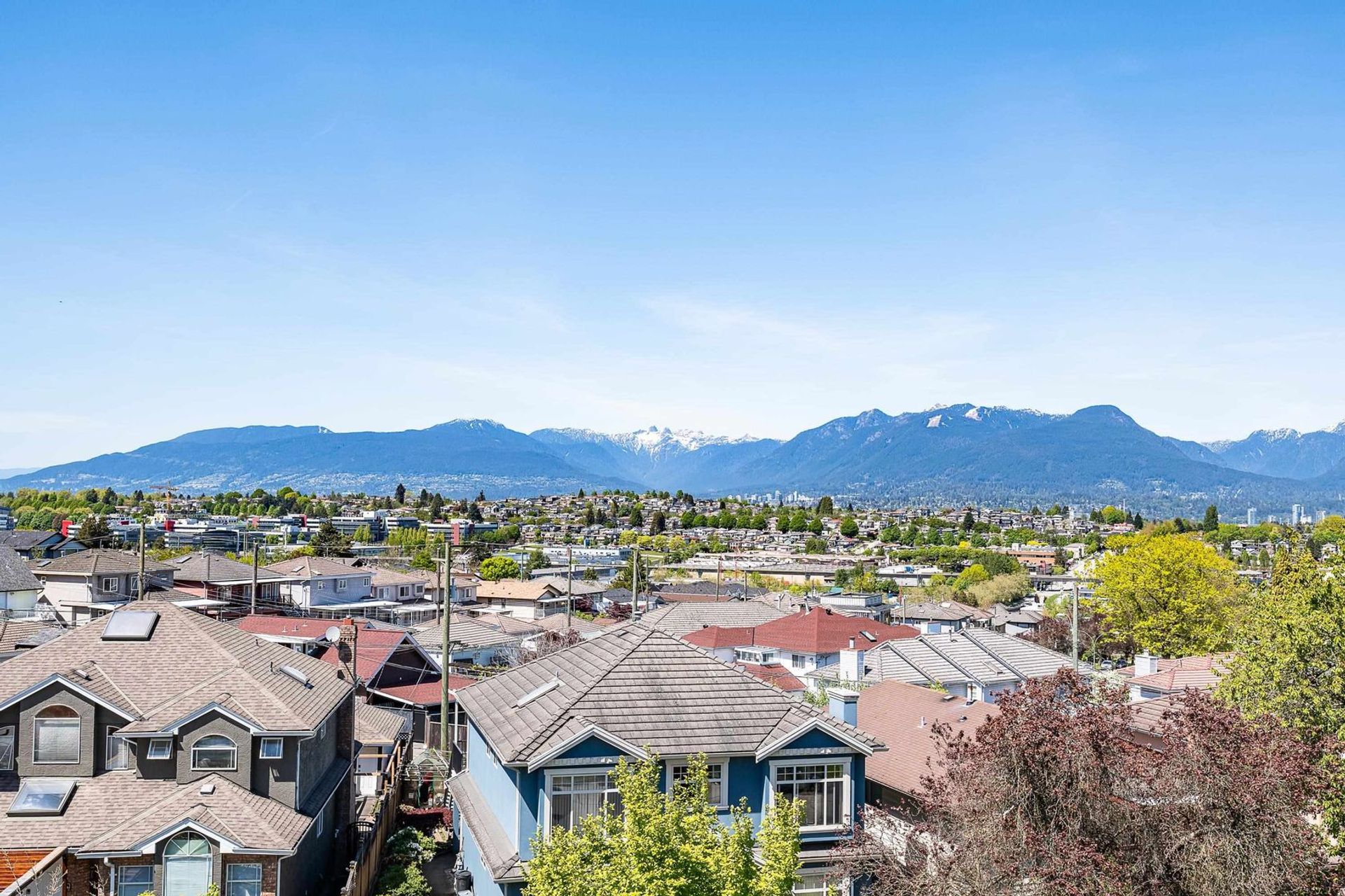 3378-seaforth-drive-renfrew-heights-vancouver-east-06 at 1 - 3378 Seaforth Drive, Renfrew Heights, Vancouver East