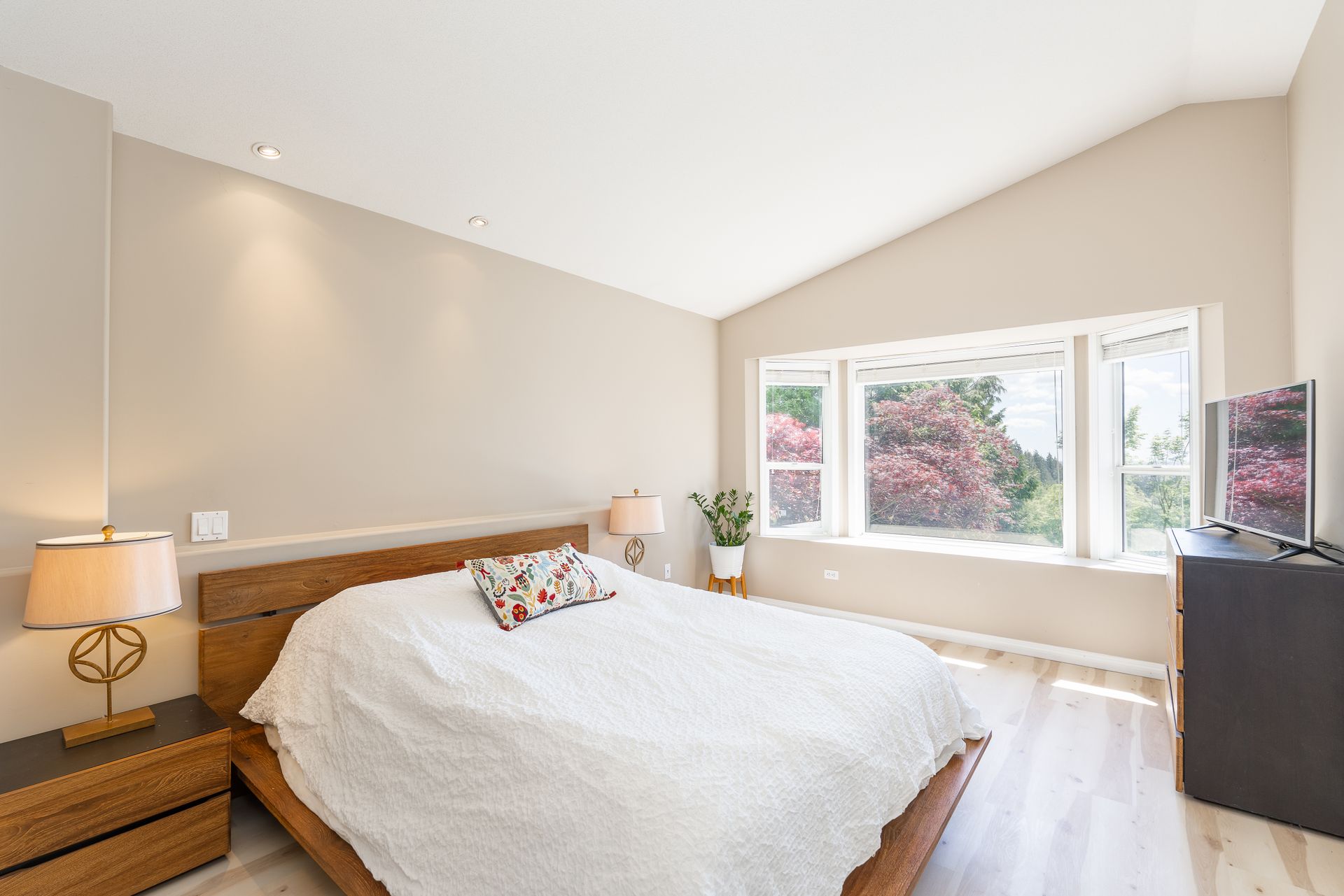 366-26th-street-e-north-vancouver-25 at 366 E 26th Street, Upper Lonsdale, North Vancouver 366-26th-street-e-north-vancouver-25 at 366 E 26th Street, Upper Lonsdale, North Vancouver