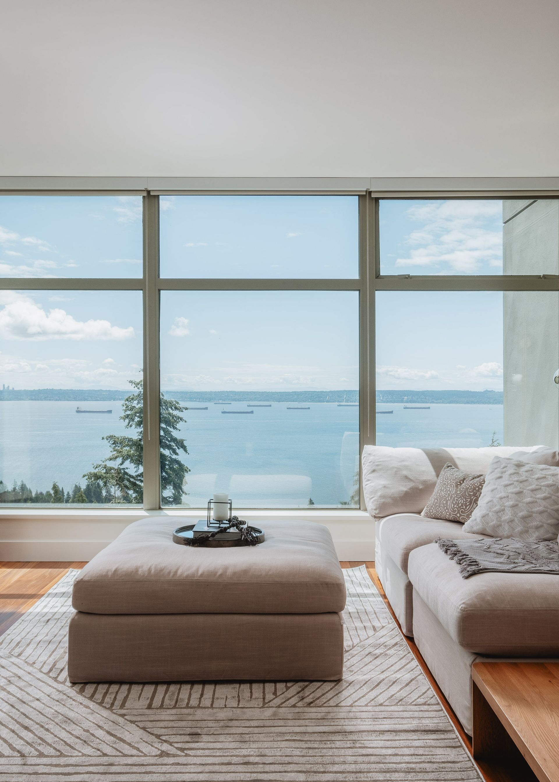 1101-3335-cypress-pl-360hometours-03 at 1101 - 3335 Cypress, Cypress Park Estates, West Vancouver