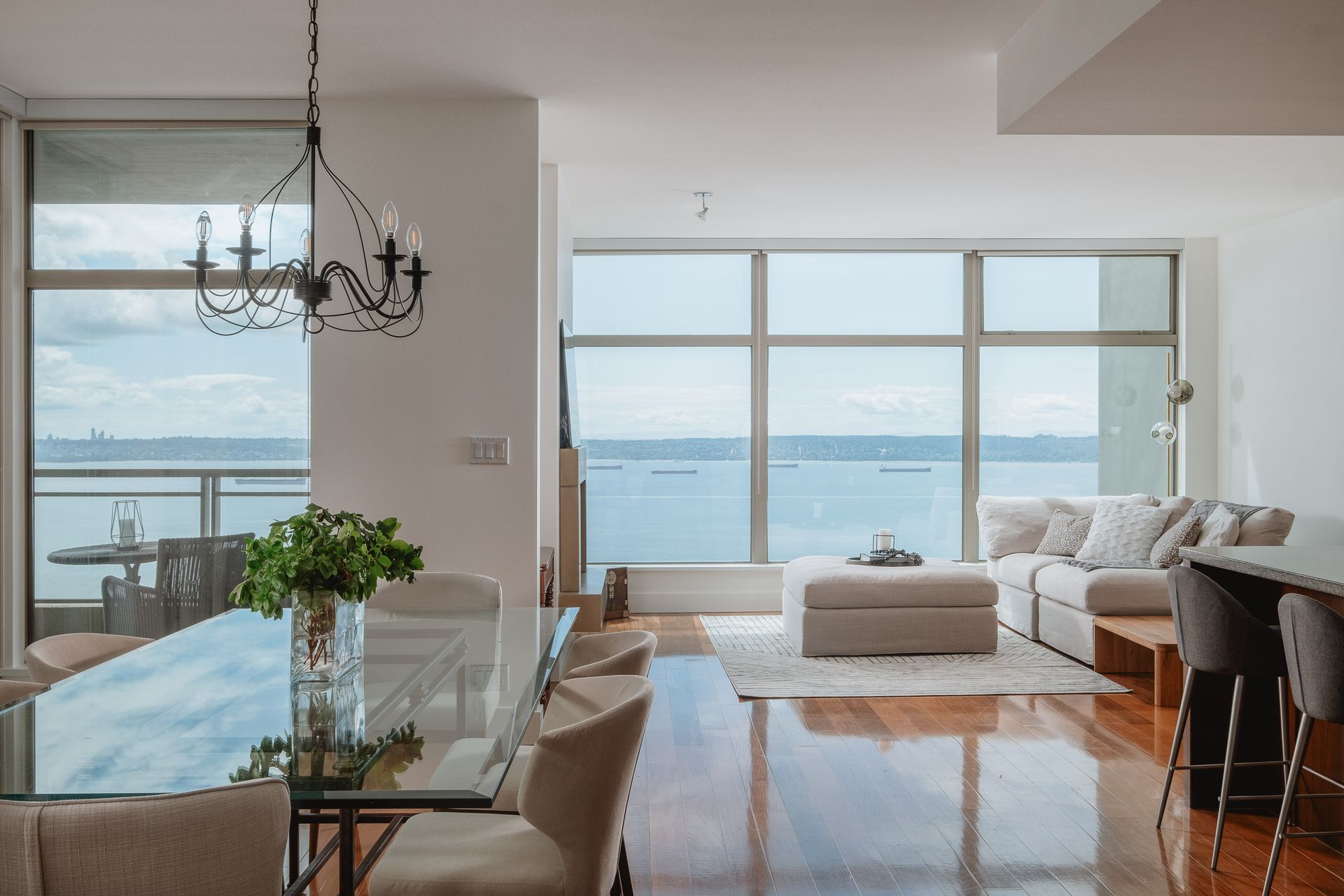 1101-3335-cypress-pl-360hometours-04 at 1101 - 3335 Cypress, Cypress Park Estates, West Vancouver 1101-3335-cypress-pl-360hometours-04 at 1101 - 3335 Cypress, Cypress Park Estates, West Vancouver