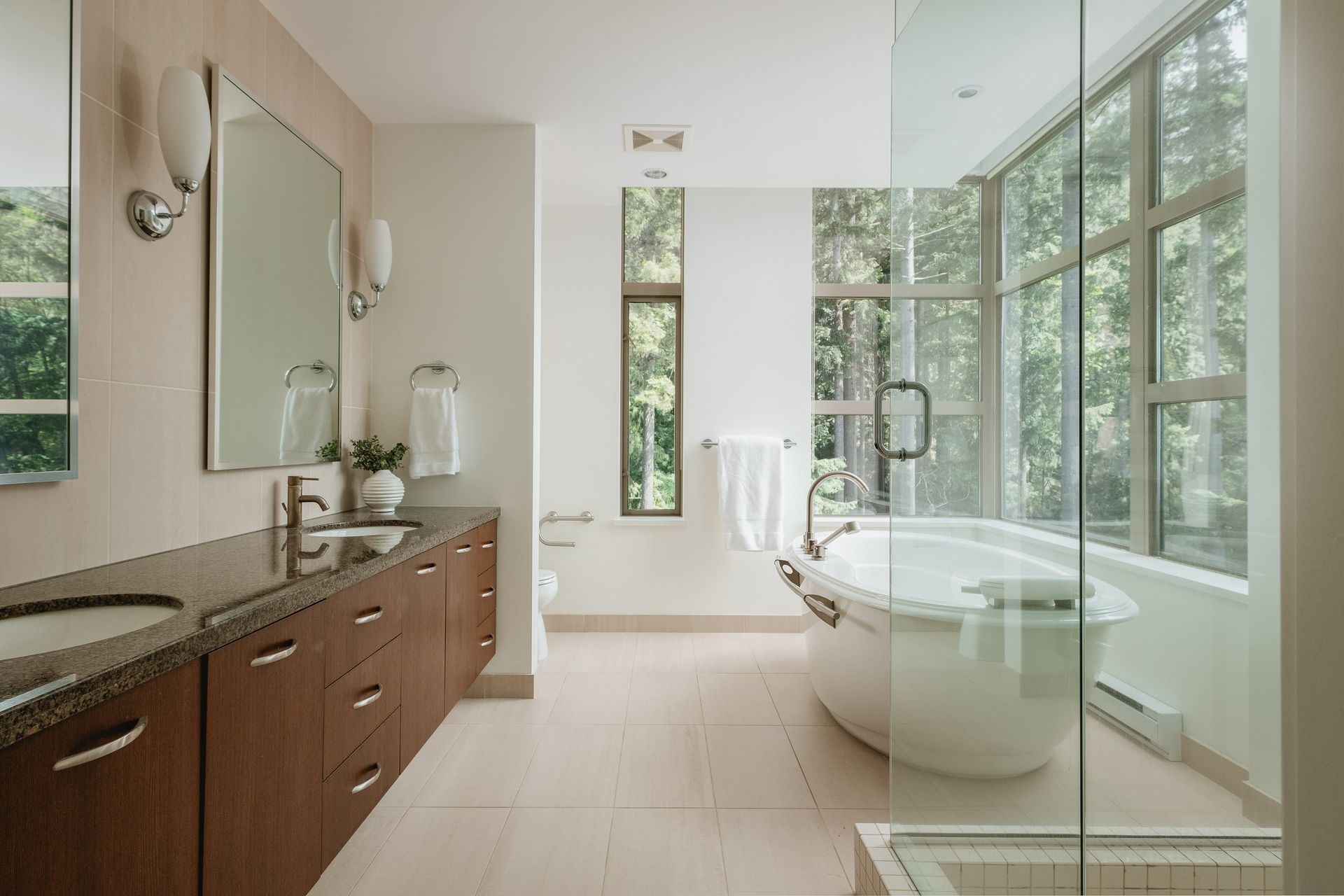 1101-3335-cypress-pl-360hometours-11 at 1101 - 3335 Cypress, Cypress Park Estates, West Vancouver