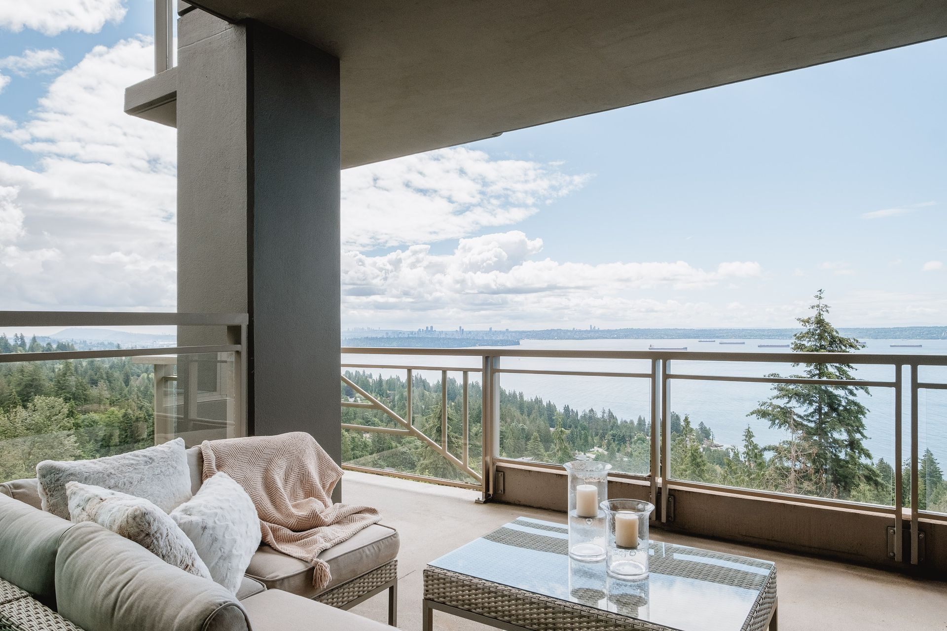 1101-3335-cypress-pl-360hometours-16 at 1101 - 3335 Cypress, Cypress Park Estates, West Vancouver 1101-3335-cypress-pl-360hometours-16 at 1101 - 3335 Cypress, Cypress Park Estates, West Vancouver