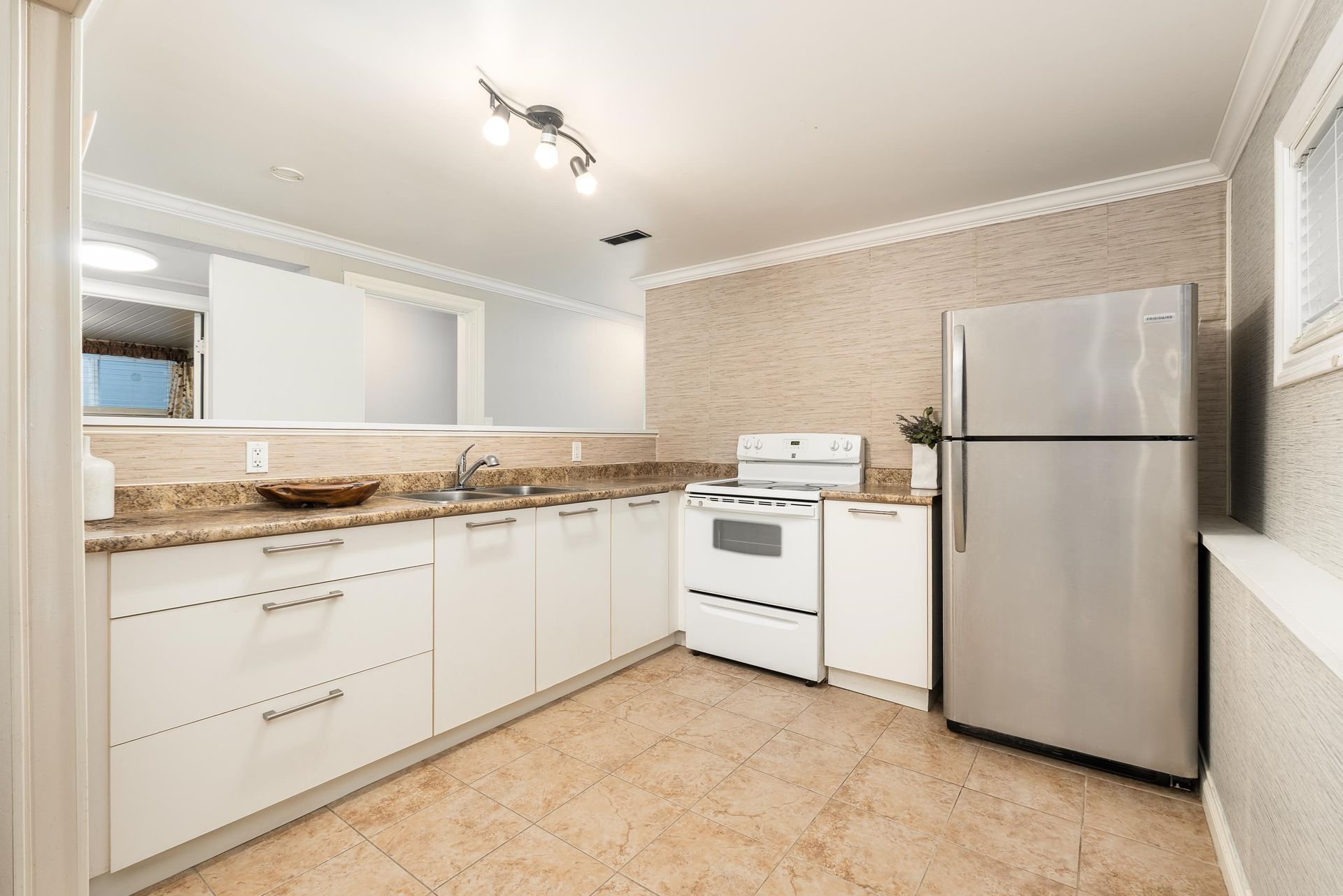 1068-canyon-boulevard-canyon-heights-nv-north-vancouver-22 at 1068 Canyon Boulevard, Canyon Heights NV, North Vancouver 1068-canyon-boulevard-canyon-heights-nv-north-vancouver-22 at 1068 Canyon Boulevard, Canyon Heights NV, North Vancouver