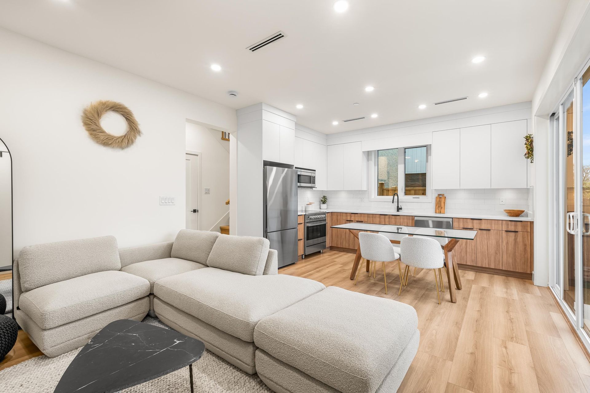 1-65-e-58th-avenue-south-vancouver-vancouver-east-09 at 1 65 E 58th Avenue, South Vancouver, Vancouver East