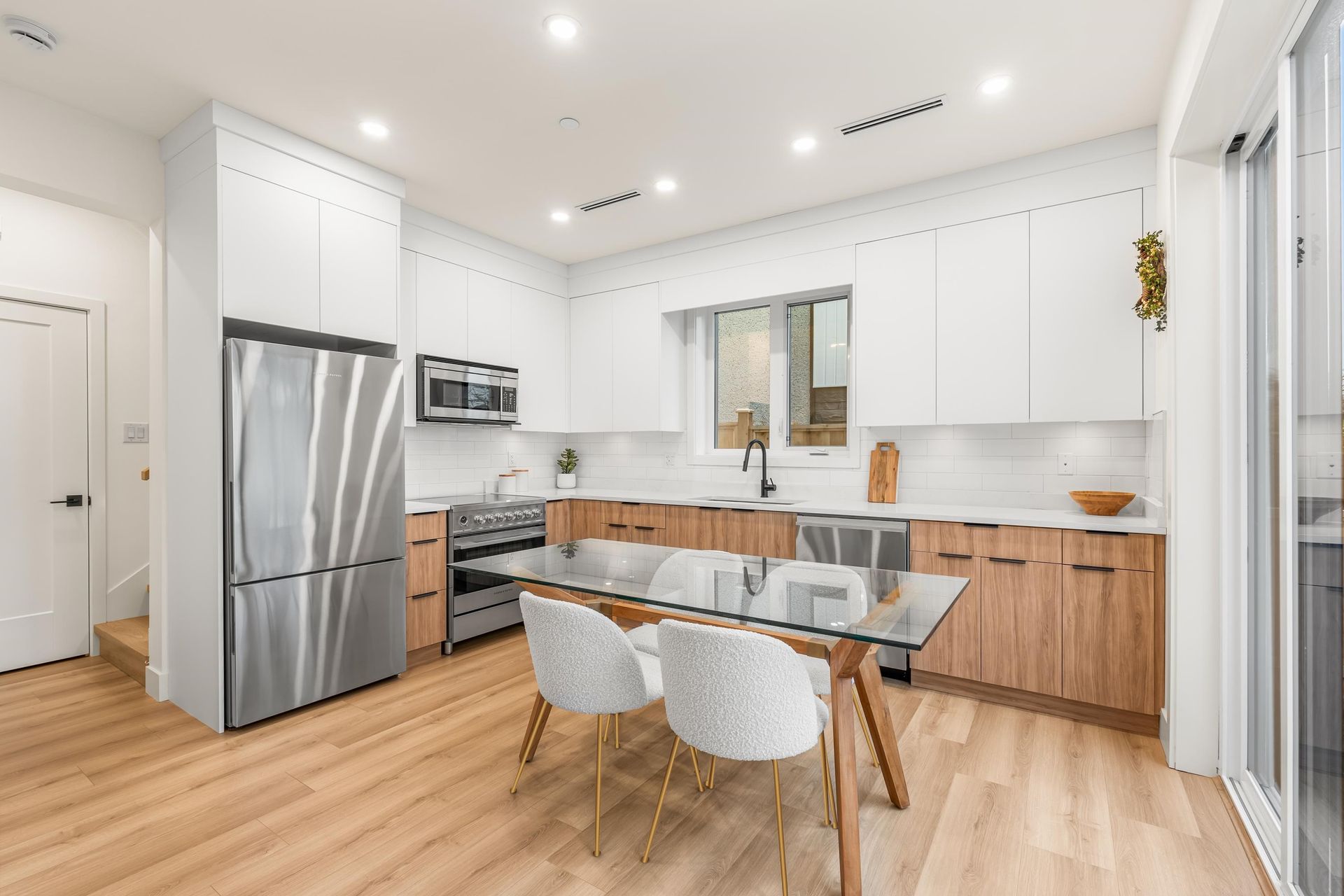 1-65-e-58th-avenue-south-vancouver-vancouver-east-14 at 1 65 E 58th Avenue, South Vancouver, Vancouver East