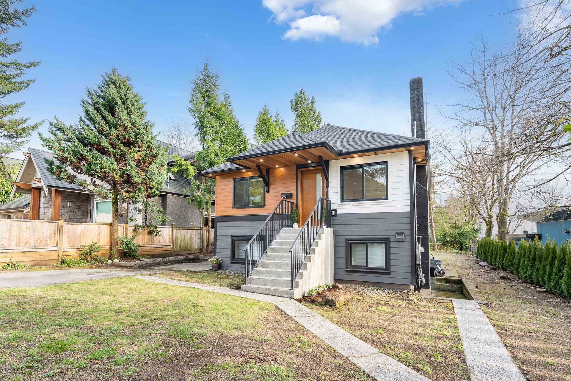 293 W Windsor Road, Upper Lonsdale, North Vancouver photo number 1