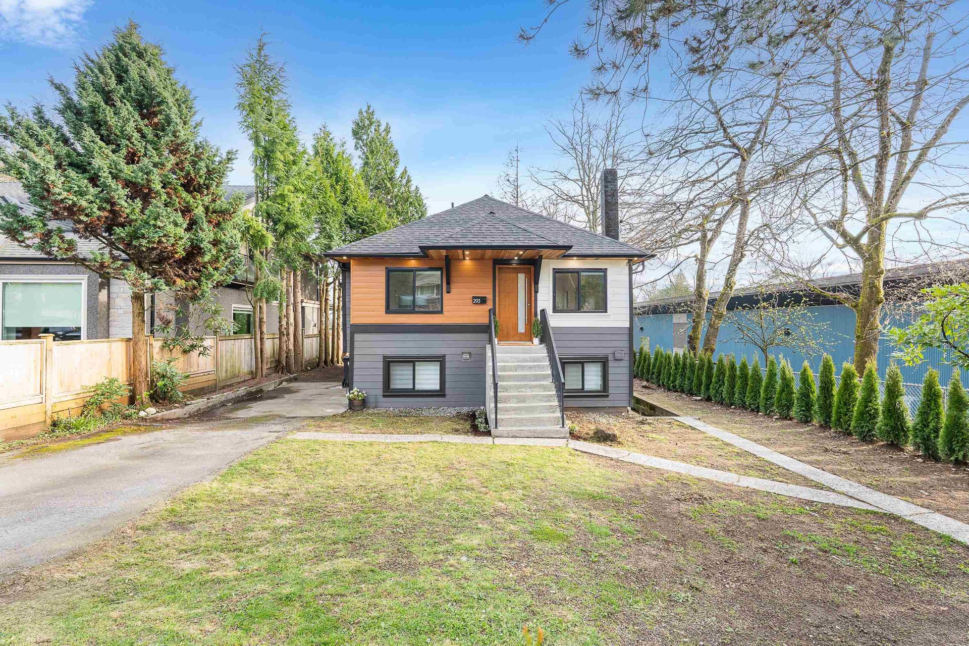 293-w-windsor-road-upper-lonsdale-north-vancouver-02 at 293 W Windsor Road, Upper Lonsdale, North Vancouver