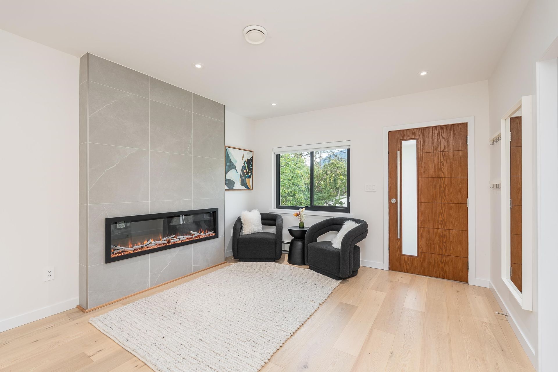 293-w-windsor-road-upper-lonsdale-north-vancouver-04 at 293 W Windsor Road, Upper Lonsdale, North Vancouver