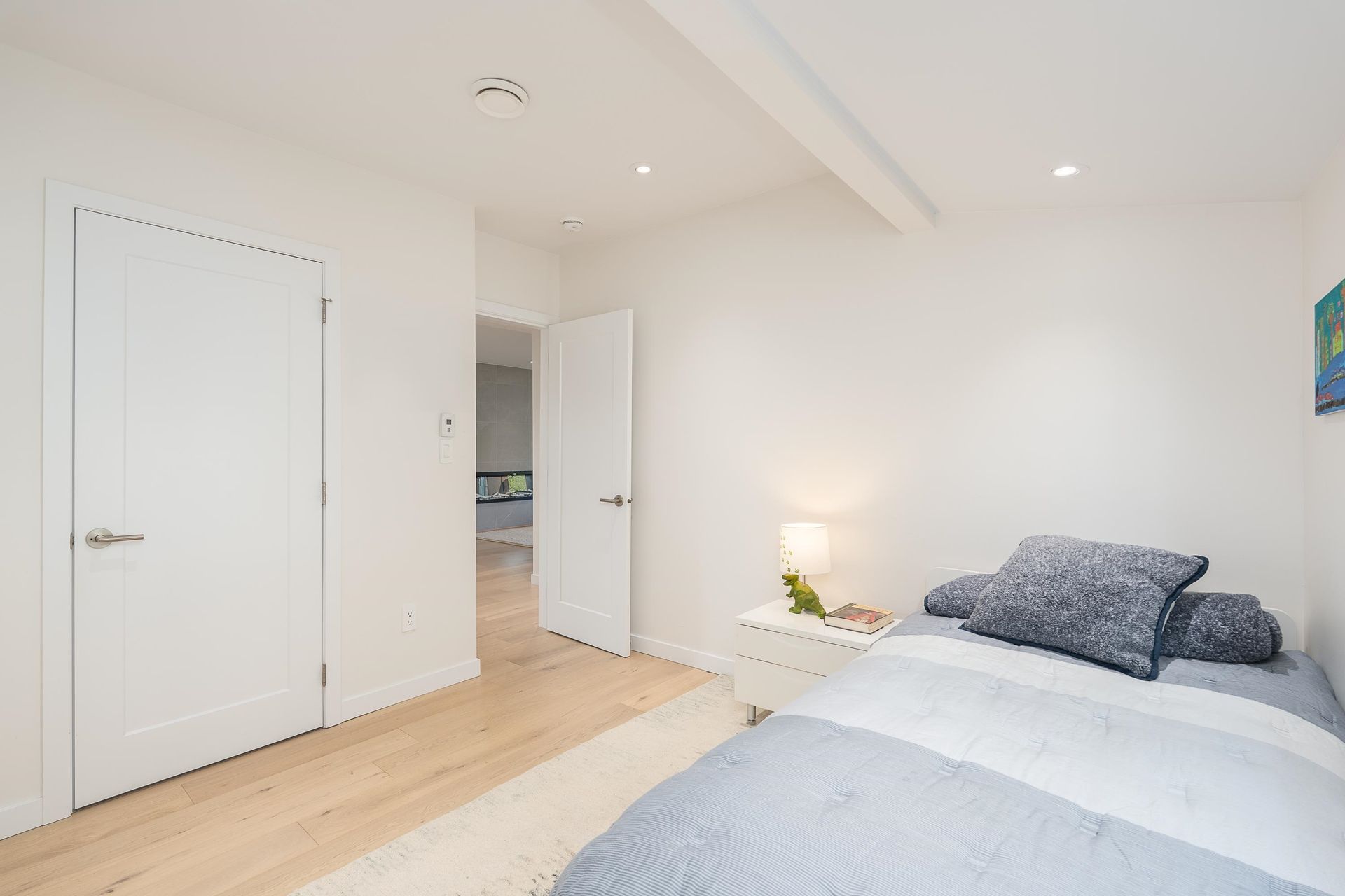 293-w-windsor-road-upper-lonsdale-north-vancouver-18 at 293 W Windsor Road, Upper Lonsdale, North Vancouver