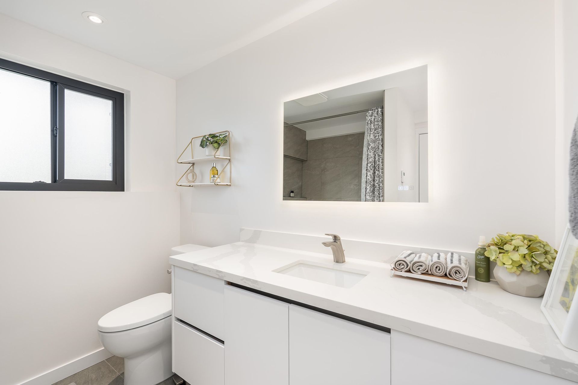 293-w-windsor-road-upper-lonsdale-north-vancouver-26 at 293 W Windsor Road, Upper Lonsdale, North Vancouver