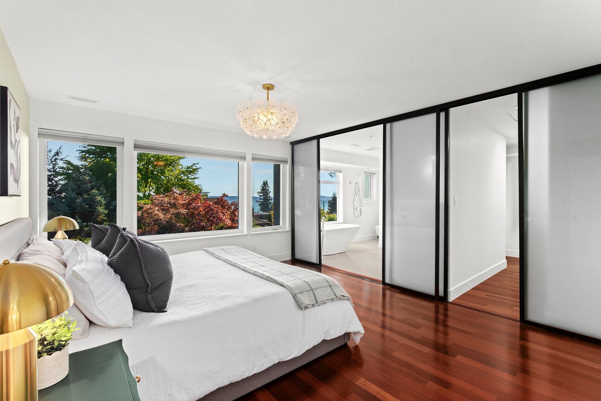 15 at 2240 Kings Ave, Dundarave, West Vancouver 15 at 2240 Kings Ave, Dundarave, West Vancouver