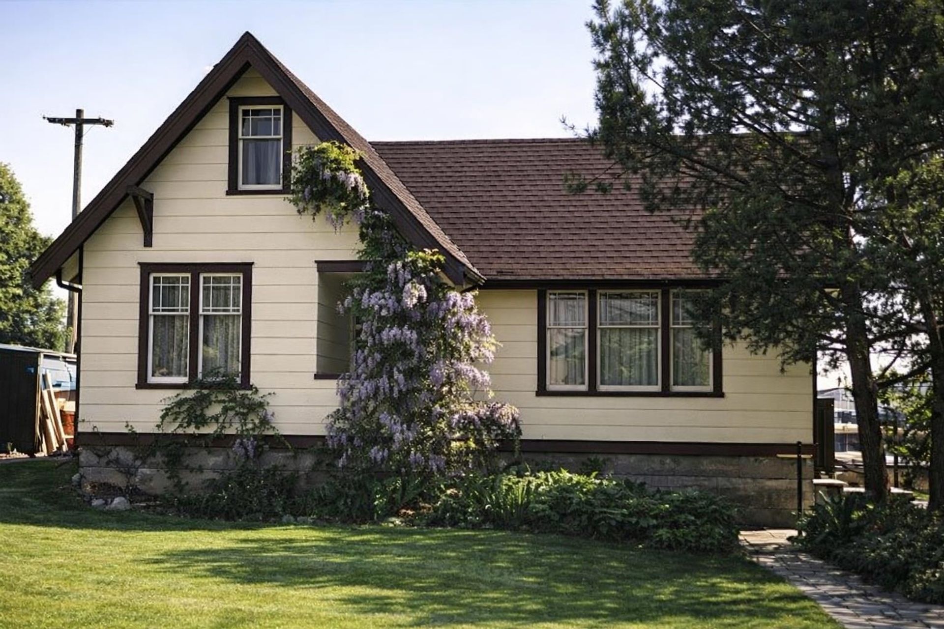 375 Blue Mountain Street, Maillardville, Coquitlam 2