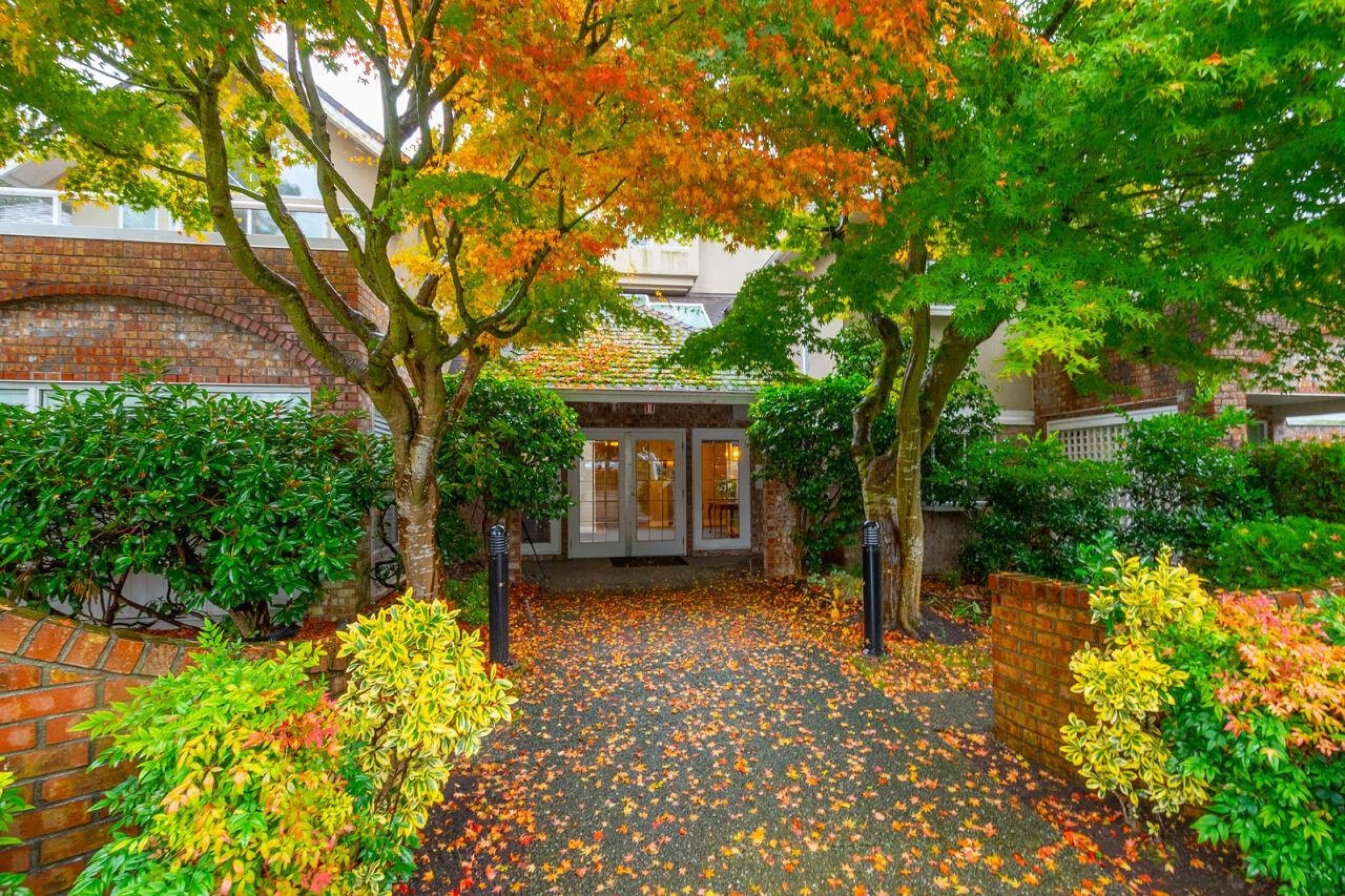 7 - 2110 Marine Dr, Dundarave, West Vancouver 2