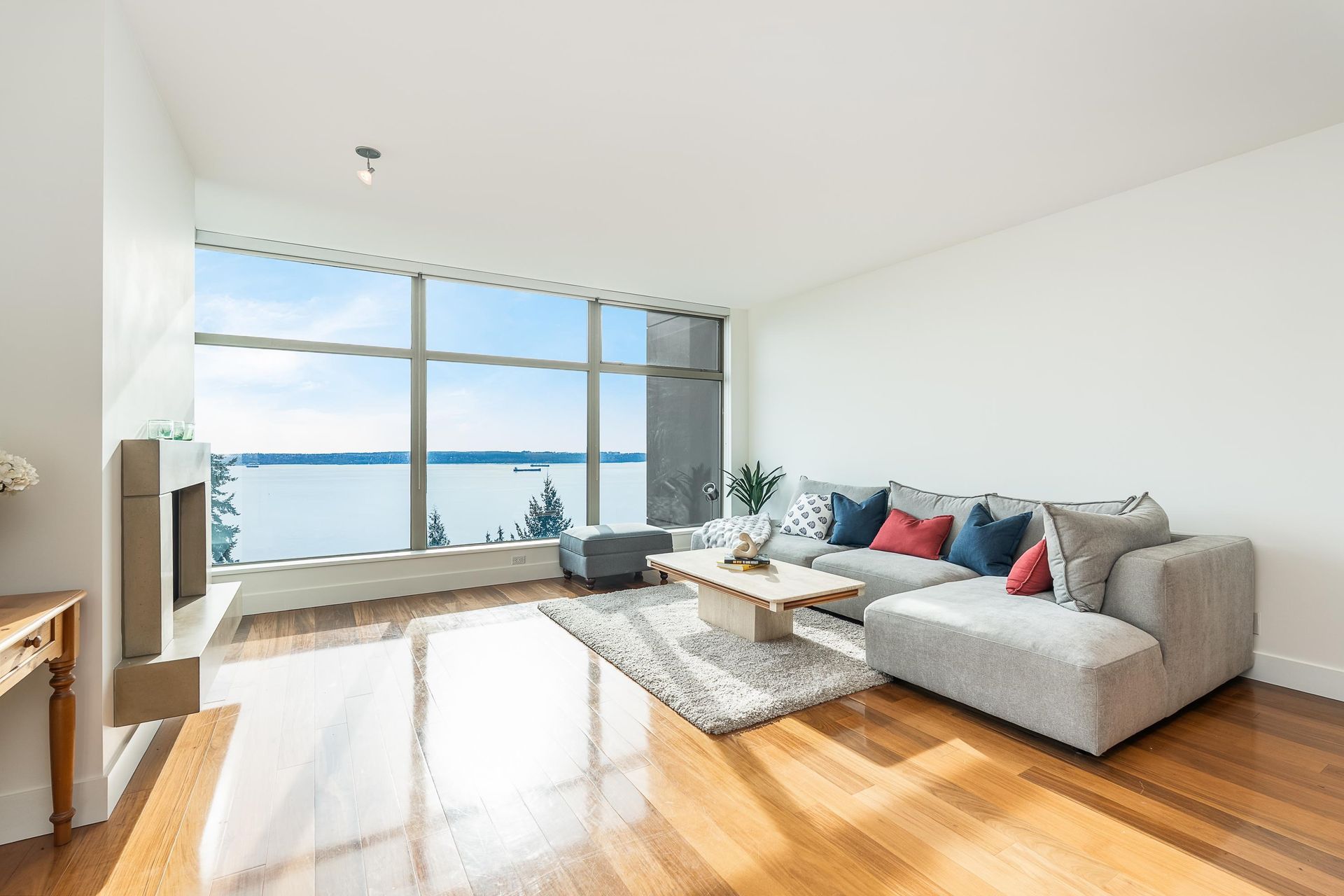 1101 - 3335 Cypress Place, Cypress Park Estates, West Vancouver 3
