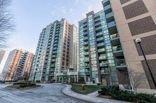 w5472961 at 202 - 9 Michael Power Place, Islington-City Centre West, Toronto