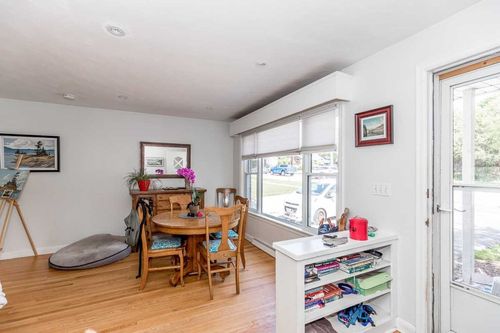 228-e-wellington-st-wellington-barrie-03 at 228 E Wellington Street, Wellington, Barrie
