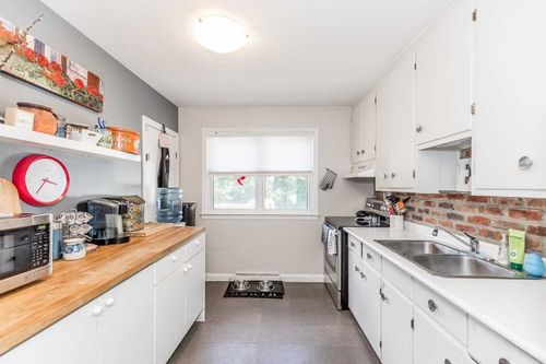228-e-wellington-st-wellington-barrie-10 at 228 E Wellington Street, Wellington, Barrie