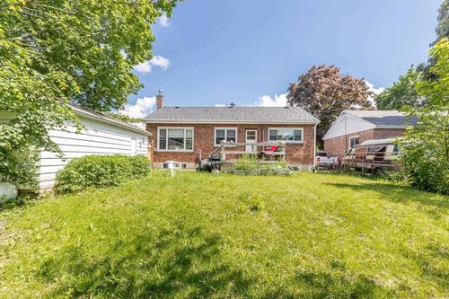 228-e-wellington-st-wellington-barrie-37 at 228 E Wellington Street, Wellington, Barrie