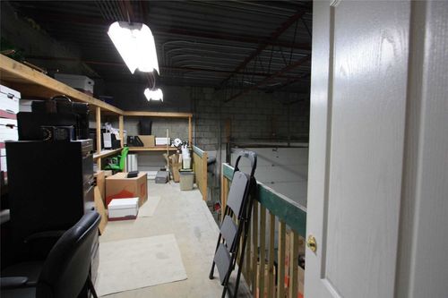 20-hanlan-rd-steeles-west-industrial-vaughan-23 at 4 - 20 Hanlan Road, Steeles West Industrial, Vaughan