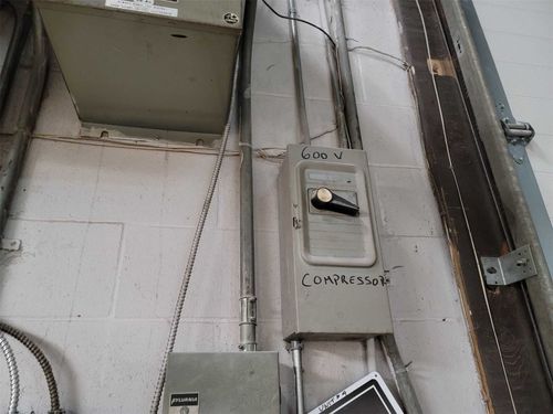 20-hanlan-rd-steeles-west-industrial-vaughan-24 at 4 - 20 Hanlan Road, Steeles West Industrial, Vaughan