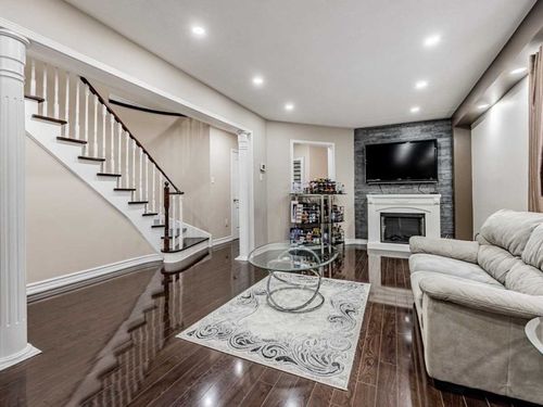 6929-tassel-cres-meadowvale-village-mississauga-06 at 6929 Tassel Crescent, Meadowvale Village, Mississauga
