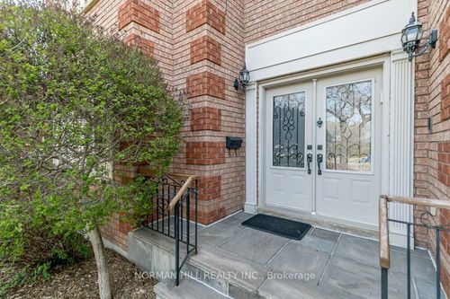 9647-bathurst-st-north-richvale-richmond-hill-03 at 9647 Bathurst Street, North Richvale, Richmond Hill