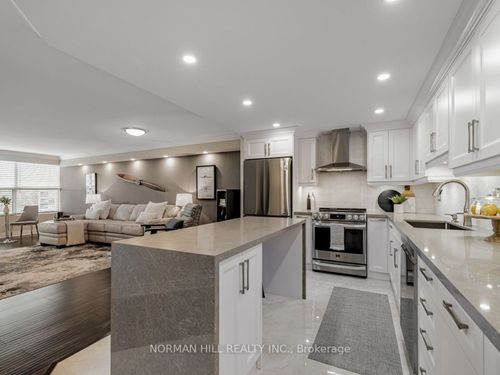 250-davis-dr-central-newmarket-newmarket-02 at 801 - 250 Davis Drive, Central Newmarket, Newmarket