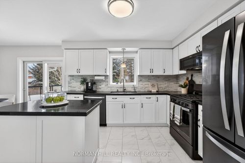 25-buce-avenue-bradford-bradford-west-gwillimbury-on-10 at 25 Buce Avenue, Bradford, Bradford West Gwillimbury