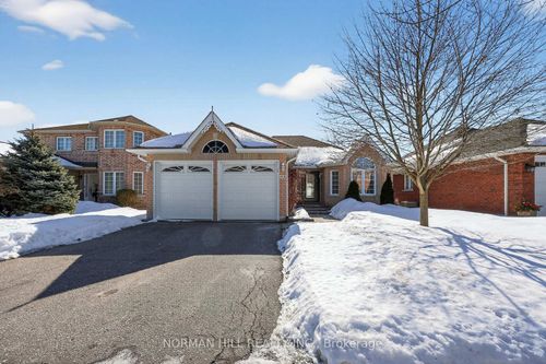 130-metcalfe-drive-bradford-bradford-west-gwillimbury-on-02-1 at 130 Metcalfe Drive, Bradford, Bradford West Gwillimbury