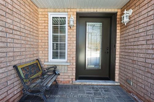 130-metcalfe-drive-bradford-bradford-west-gwillimbury-on-04-1 at 130 Metcalfe Drive, Bradford, Bradford West Gwillimbury