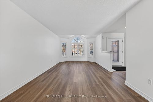 130-metcalfe-drive-bradford-bradford-west-gwillimbury-on-09 at 130 Metcalfe Drive, Bradford, Bradford West Gwillimbury