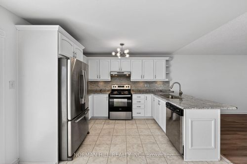 130-metcalfe-drive-bradford-bradford-west-gwillimbury-on-15 at 130 Metcalfe Drive, Bradford, Bradford West Gwillimbury