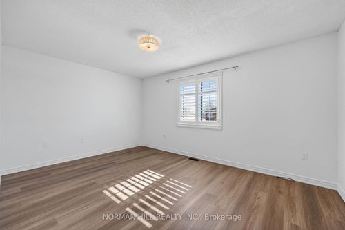 130-metcalfe-drive-bradford-bradford-west-gwillimbury-on-20 at 130 Metcalfe Drive, Bradford, Bradford West Gwillimbury