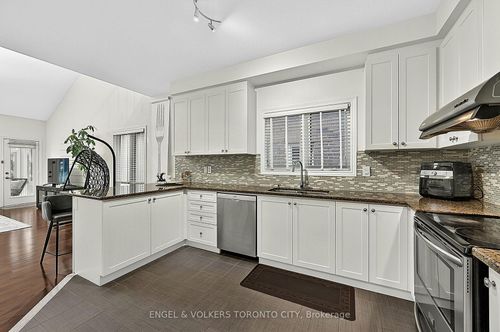 249-sandale-road-stouffville-whitchurch-on-10 at 249 Sandale Road, Stouffville, Whitchurch