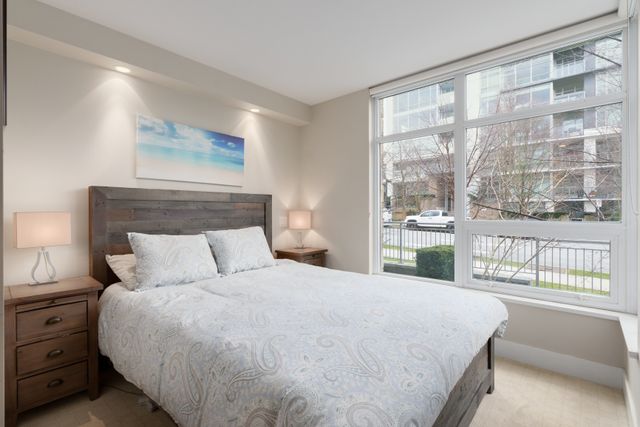 13th-st-w-210-210-north-vancouver-jamie-macdougall-18-1 at 210 - 210 WEST 13T Street, Central Lonsdale, North Vancouver