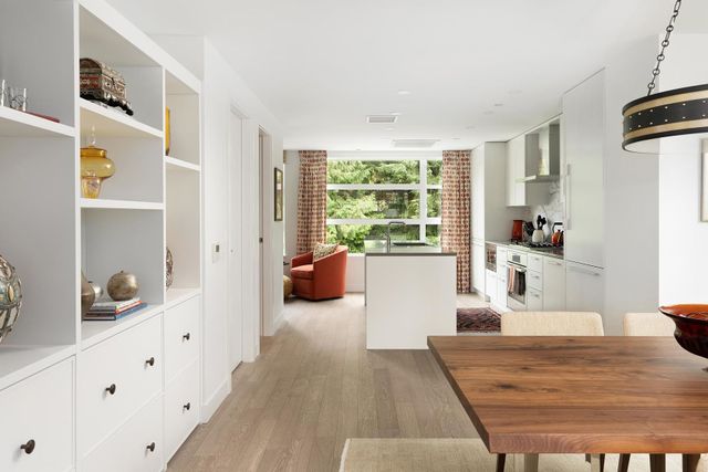 1055-ridgewood-drive-edgemont-north-vancouver-10 at 204 - 1055 Ridgewood Drive, Edgemont, North Vancouver