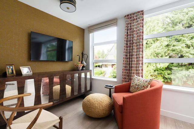 1055-ridgewood-drive-edgemont-north-vancouver-15 at 204 - 1055 Ridgewood Drive, Edgemont, North Vancouver