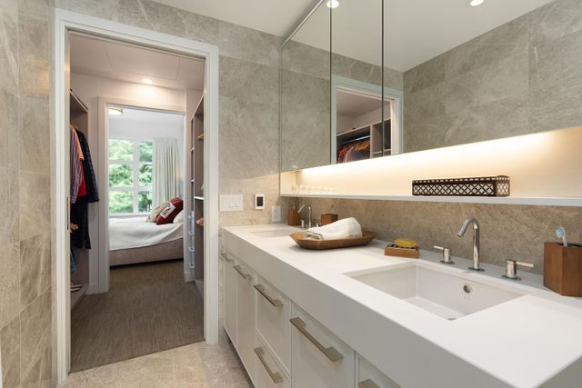 1055-ridgewood-drive-edgemont-north-vancouver-20 at 204 - 1055 Ridgewood Drive, Edgemont, North Vancouver