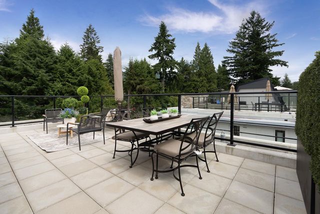 1055-ridgewood-drive-edgemont-north-vancouver-26 at 204 - 1055 Ridgewood Drive, Edgemont, North Vancouver