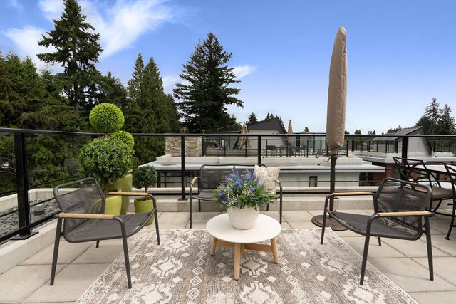 1055-ridgewood-drive-edgemont-north-vancouver-28 at 204 - 1055 Ridgewood Drive, Edgemont, North Vancouver