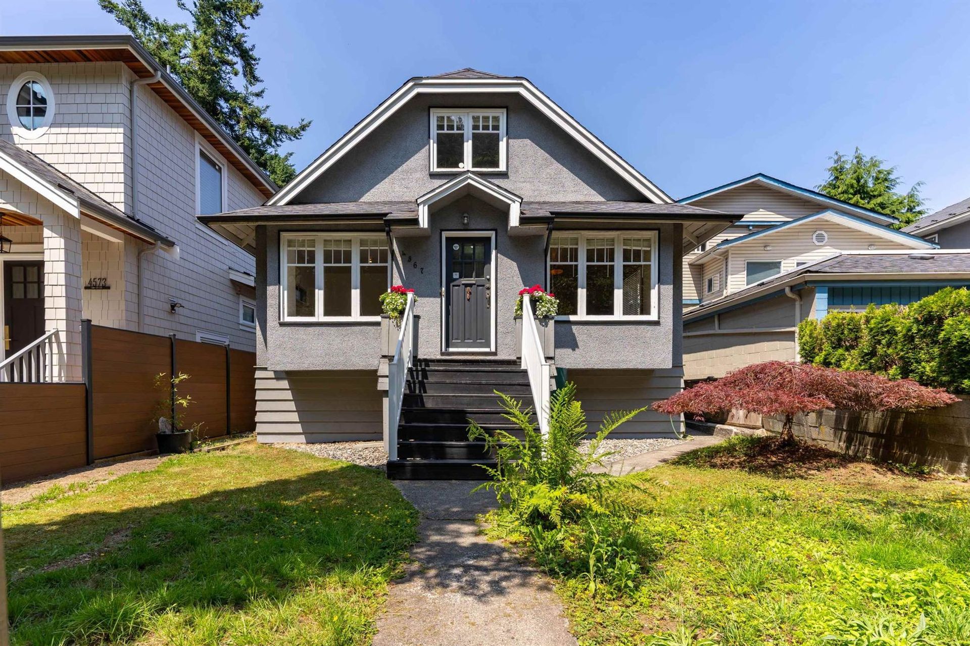 4567 W 16th Avenue, Point Grey, Vancouver West photo number 1