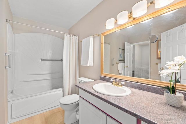 1960-rufus-drive-westlynn-north-vancouver-17 at 4 - 1960 Rufus Drive, Westlynn, North Vancouver