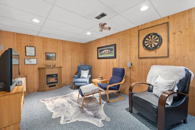 1960-rufus-drive-westlynn-north-vancouver-21 at 4 - 1960 Rufus Drive, Westlynn, North Vancouver