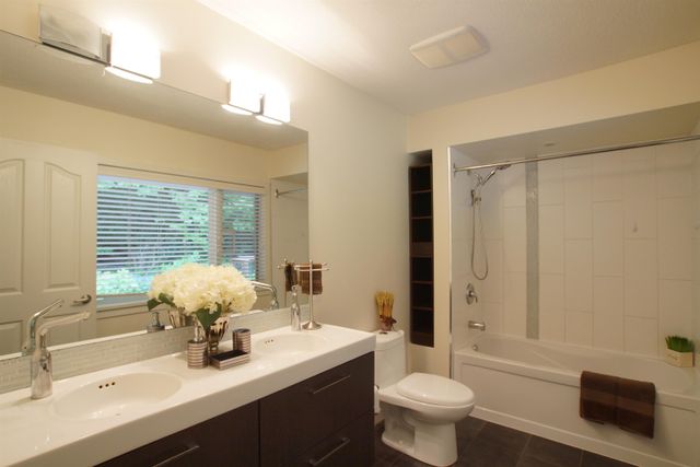  at 3390 Aintree Drive, Edgemont, North Vancouver