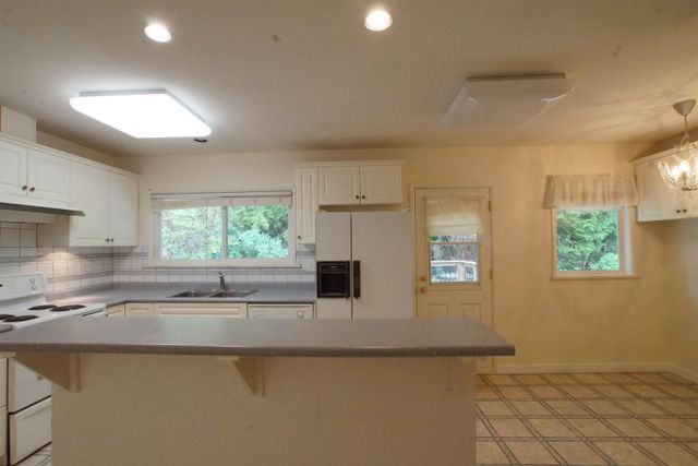  at 3390 Aintree Drive, Edgemont, North Vancouver