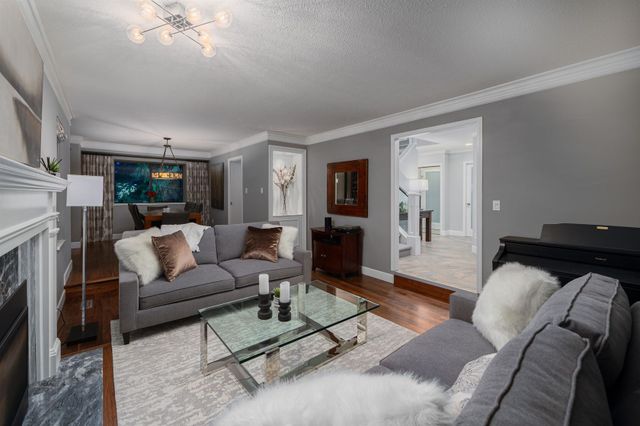 5791-grousewoods-crescent-grouse-woods-north-vancouver-05 at 5791 Grousewoods Crescent, Grouse Woods, North Vancouver