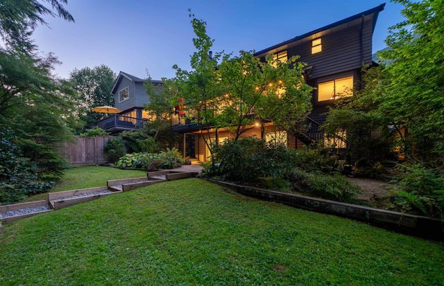 5791-grousewoods-crescent-grouse-woods-north-vancouver-35 at 5791 Grousewoods Crescent, Grouse Woods, North Vancouver 5791-grousewoods-crescent-grouse-woods-north-vancouver-35 at 5791 Grousewoods Crescent, Grouse Woods, North Vancouver