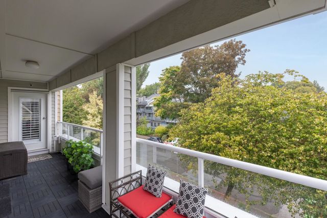 2110-york-avenue-kitsilano-vancouver-west-27-1 at 301 - 2110 York Avenue, Kitsilano, Vancouver West