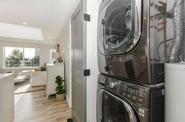 120-e-2nd-street-lower-lonsdale-north-vancouver-33 at 401 - 120 E 2nd Street, Lower Lonsdale, North Vancouver