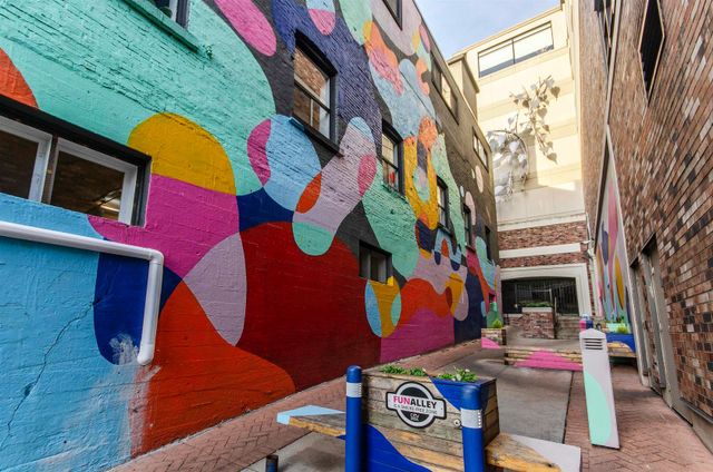 120-e-2nd-street-lower-lonsdale-north-vancouver-40 at 401 - 120 E 2nd Street, Lower Lonsdale, North Vancouver